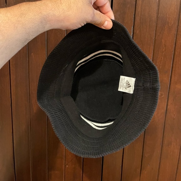 Vintage adidas bucket hat - Picture 4 of 5